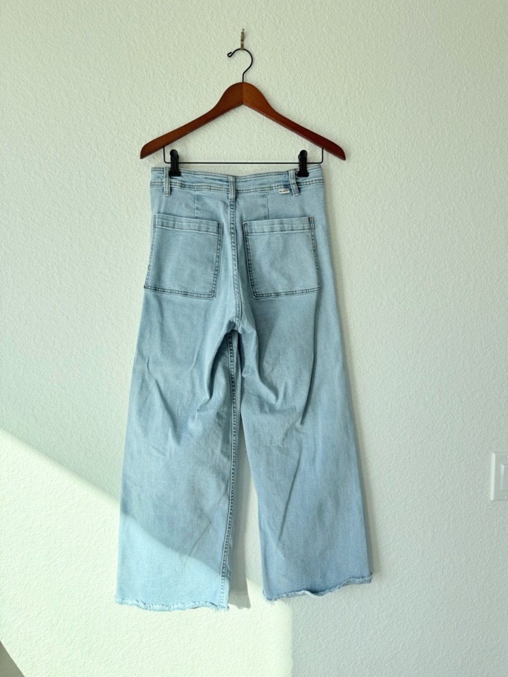 Light Wash Billabong Wide Leg Women’s Jeans - Picture 2 of 3